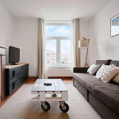 Apartment Le Charme De L'ancien Dans Le Centre De Lille.